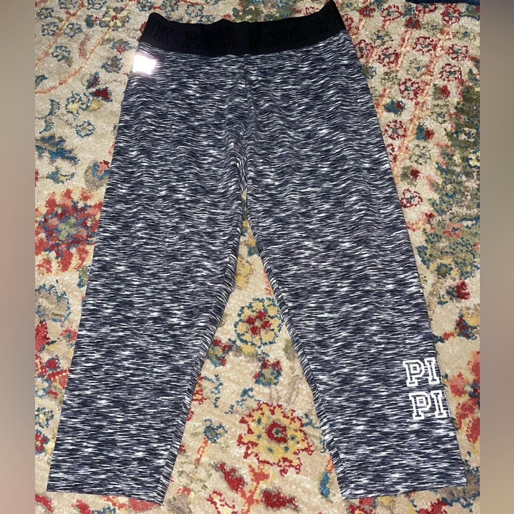 PINK Victoria's Secret Ultimate Gray Crop Leggings